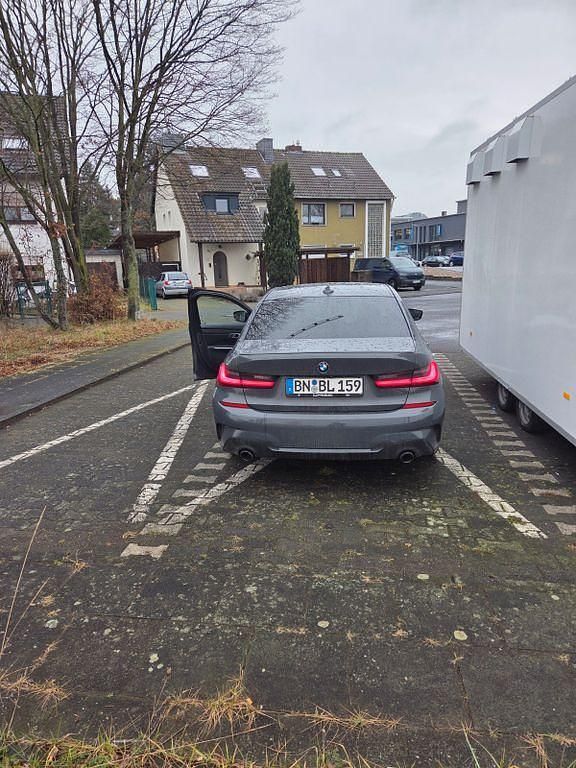 Gebraucht BMW 320 M Sport 190 PS (139 kW) 2019 Grau Limousine