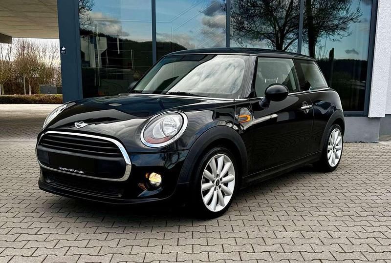 Usado Mini ONE 102 HP (75 kW) 2014 Preto Citadino