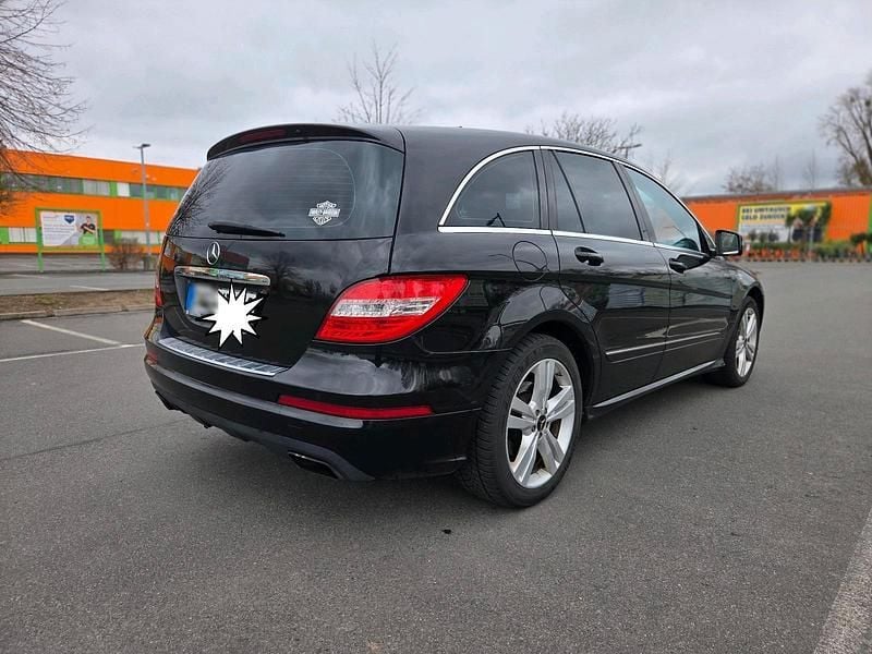 Gebraucht Mercedes R350 265 PS (194 kW) 2011 Schwarz Van / Kleinbus