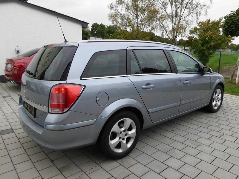 Gebraucht Opel Astra Cosmo 125 PS (91 kW) 2004 Silber Limousine