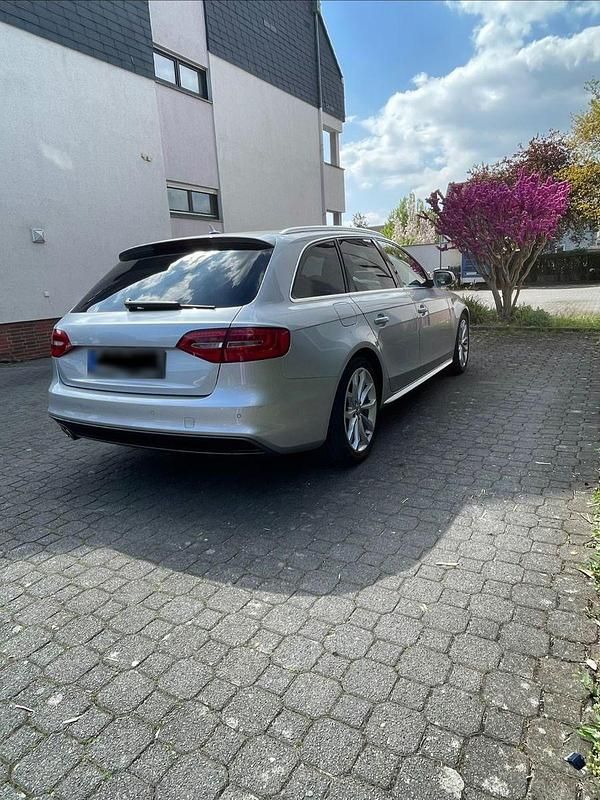 Second-hand Audi A4 S-Line 177 CP (130 kW) 2013 Argintiu Break
