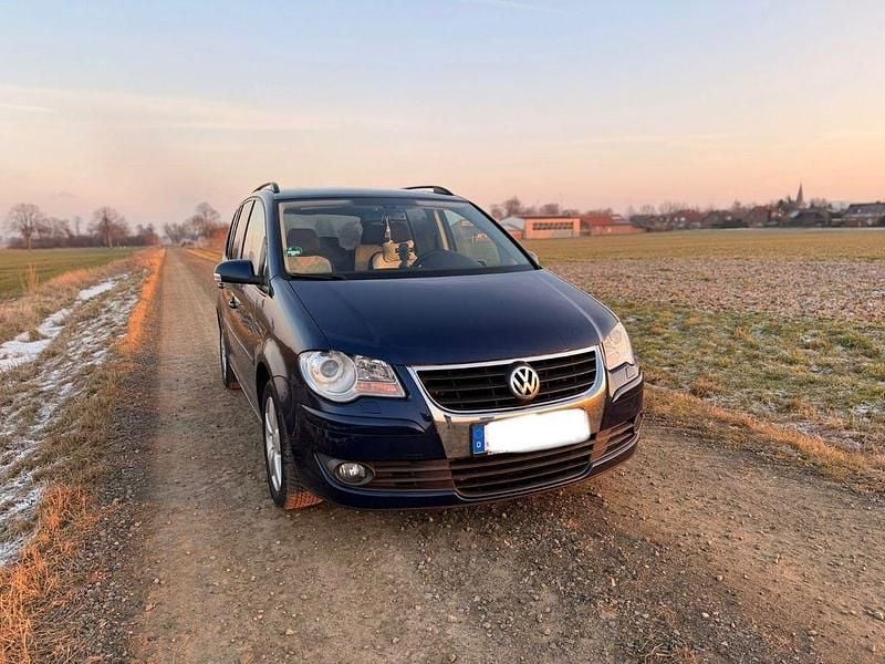 Blau Gebraucht 2009 VW Touran Van / Kleinbus | 7.000 € (Etwas zu teuer) - Bild 1/4