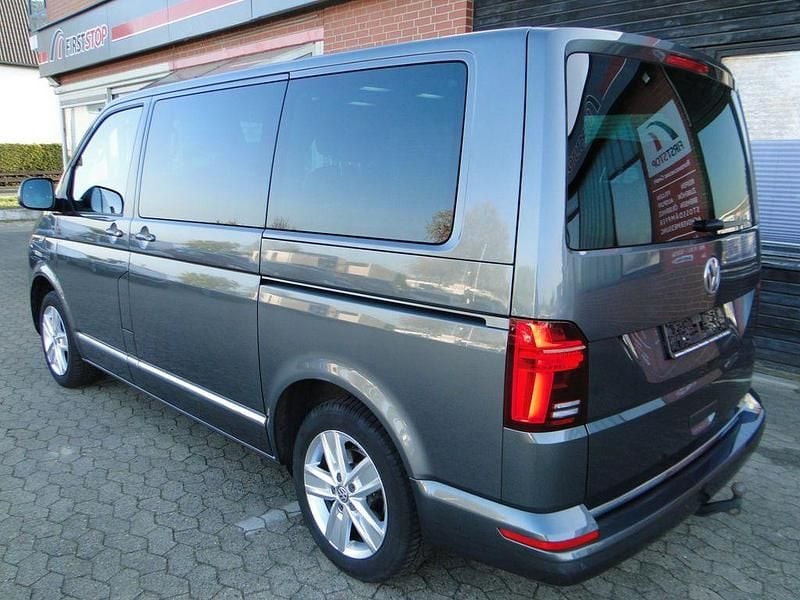 Second-hand VW Multivan Generation Six 204 CP (150 kW) 2022 Gri Monovolum