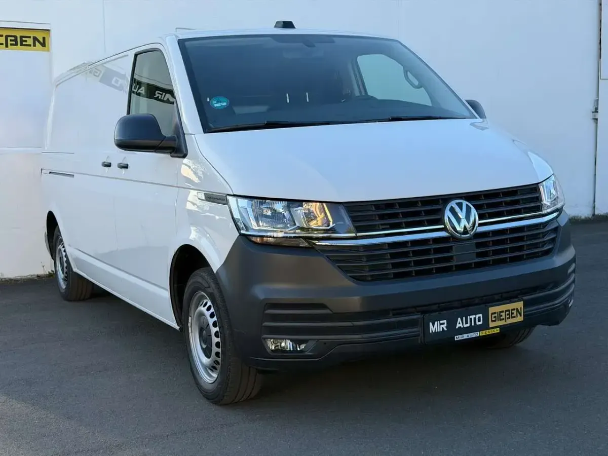 Gebraucht VW Transporter 110 PS (80 kW) 2022 Candyweiss Van