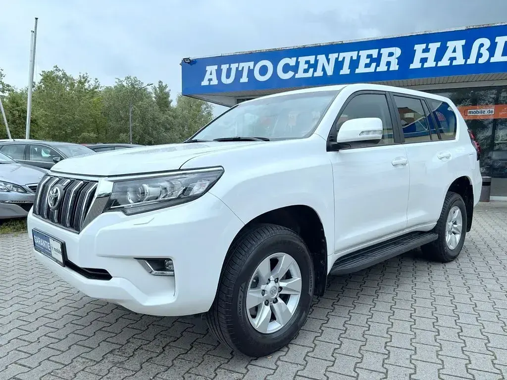 Gebraucht Toyota Land Cruiser 204 PS (150 kW) 2022 Weiß SUV