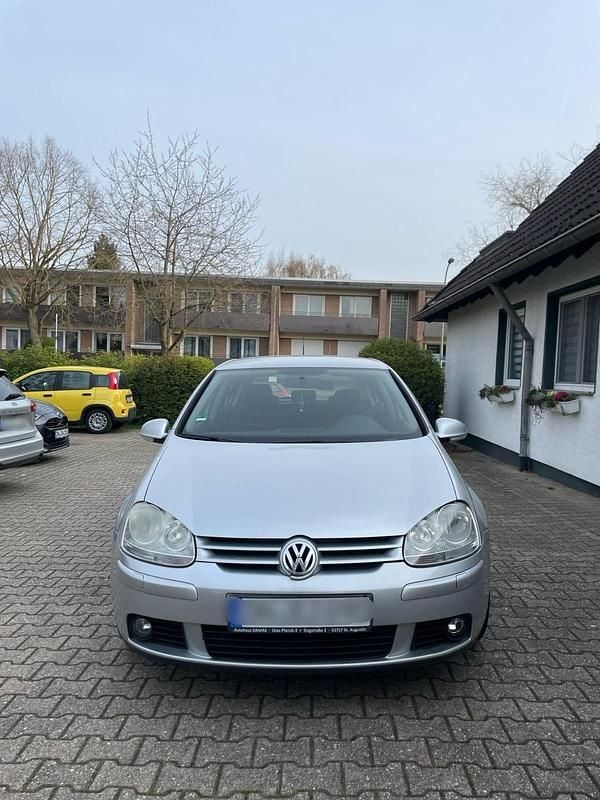 Gebraucht VW Golf V 105 PS (77 kW) 2006 Silber Kleinwagen