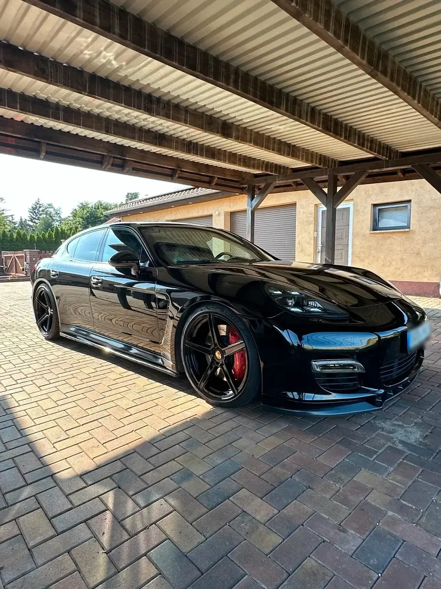Gebraucht Porsche Panamera Turbo 500 PS (367 kW) 2010 Schwarz Kleinwagen