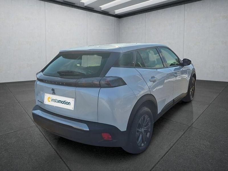 Gebraucht Peugeot e-2008 Active 100 kW (136 PS) 2021 Weiß SUV