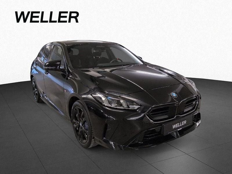 Gebraucht BMW M135 Performance 317 PS (233 kW) 2025 Schwarz Kleinwagen