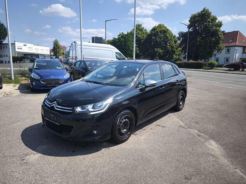 Schwarz Gebraucht 2016 Citroën C4 SELECTION Kleinwagen | 7.900 € (Fairer Preis) - Bild 1/4