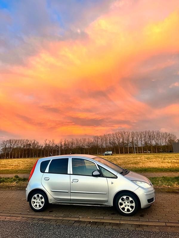Gebraucht Mitsubishi Colt 95 PS (69 kW) 2007 Silber Kleinwagen