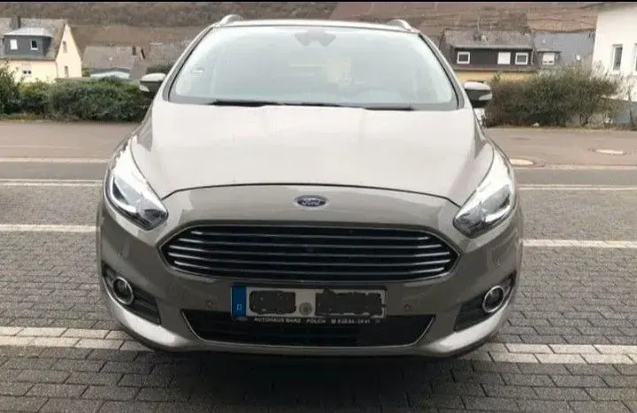 Gebraucht Ford S-MAX S 179 PS (131 kW) 2016 Van / Kleinbus