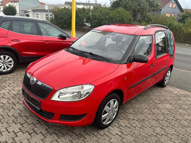 Rot Gebraucht 2014 Skoda Roomster Plus Edition Kombi | 1.990 € (Superpreis) - Bild 1/4