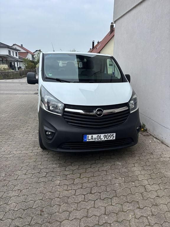 Gebraucht Opel Vivaro 2017 Weiß Van / Kleinbus