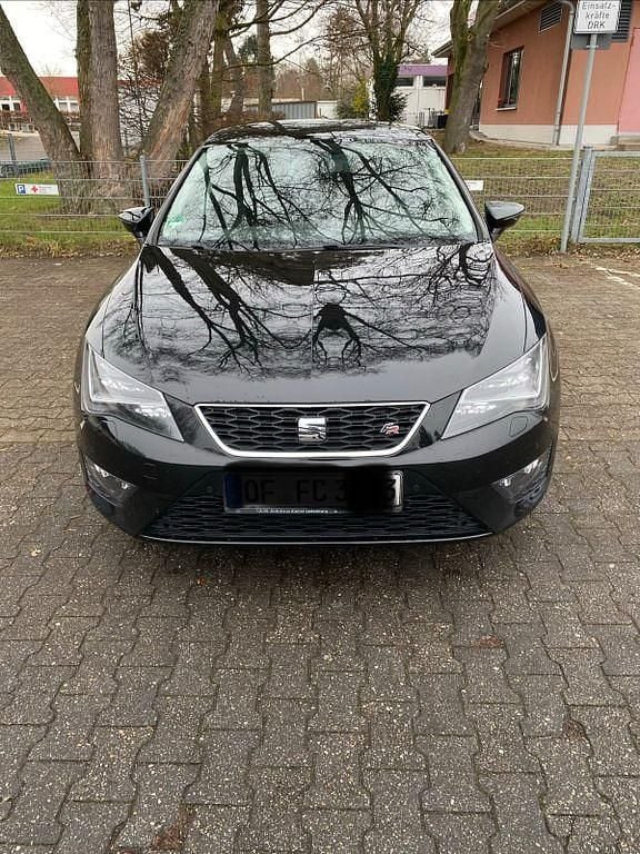 Schwarz Gebraucht 2016 Seat Leon FR Limousine | 12.300 € (Etwas zu teuer) - Bild 1/4