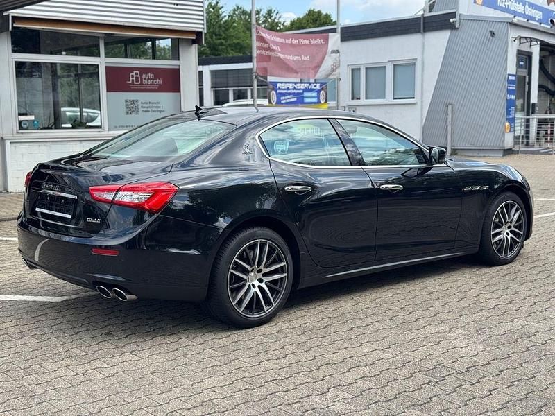 Gebraucht Maserati Ghibli 275 PS (202 kW) 2016 Schwarz Limousine