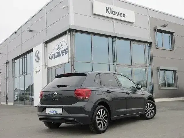 Używany VW Polo Active 95 KM (69 kW) 2021 Szary Hatchback