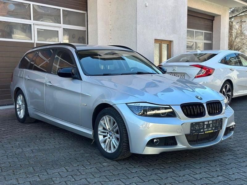 Gebraucht BMW 320 184 PS (135 kW) 2012 Silber Kombi