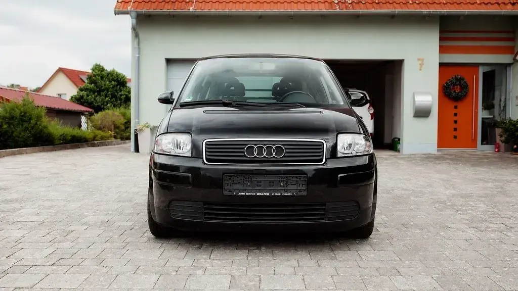 Gebraucht Audi A2 76 PS (55 kW) 2005 Schwarz Kleinwagen