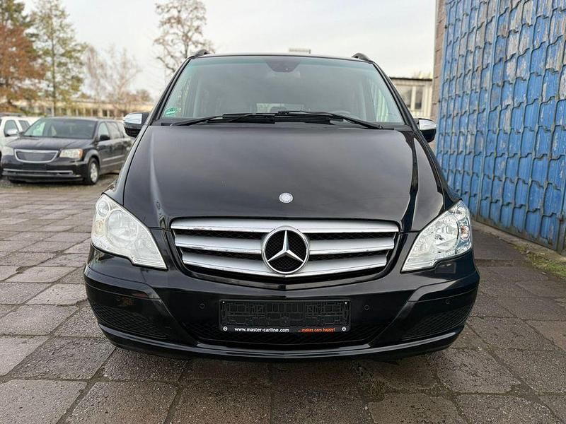 Schwarz Gebraucht 2011 Mercedes Viano Edition Van / Kleinbus | 15.999 € (Guter Preis) - Bild 1/4