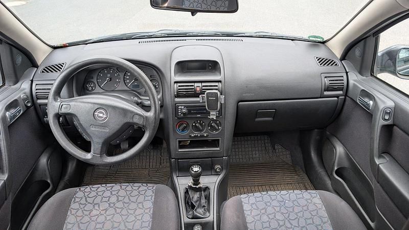 Gebraucht Opel Astra 101 PS (74 kW) 2001 Grün Kombi