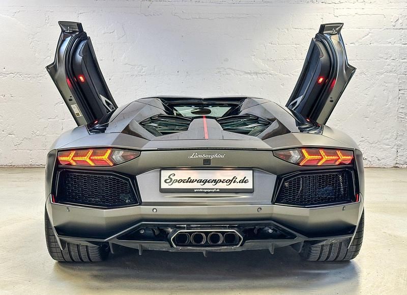 Gebraucht Lamborghini Aventador 700 PS (514 kW) 2015 Grau Cabrio