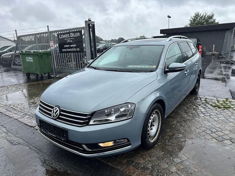 Grau Gebraucht 2011 VW Passat Highline Kombi | 4.600 € (Superpreis) - Bild 1/4