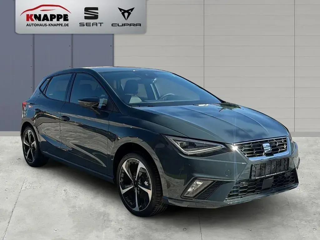 Neu Seat Ibiza FR 116 PS (85 kW) 2025 Blau Kleinwagen