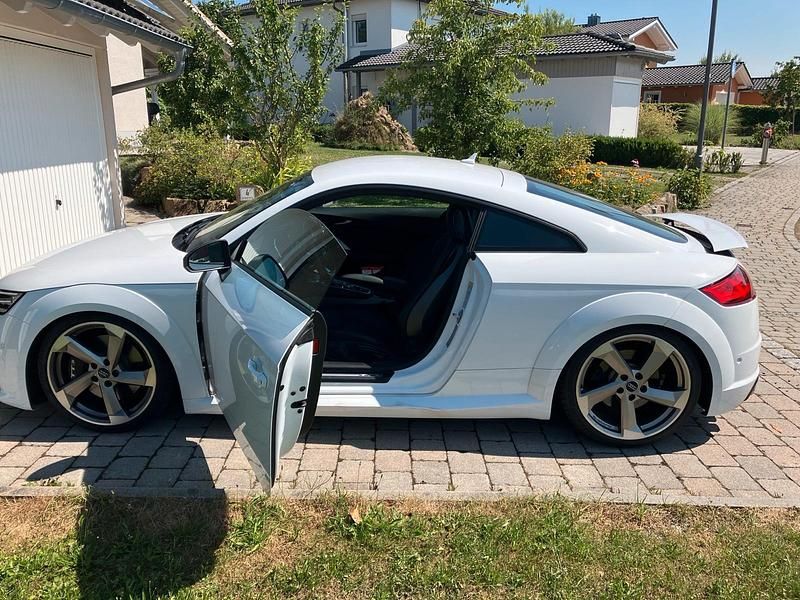 Weiß Gebraucht 2016 Audi TTS Coupé | 32.000 € (Fairer Preis) - Bild 1/4