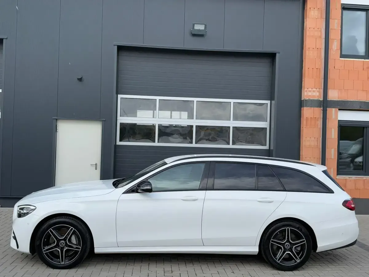Gebraucht Mercedes E300 AMG line 194 PS (142 kW) 2022 Weiß Limousine