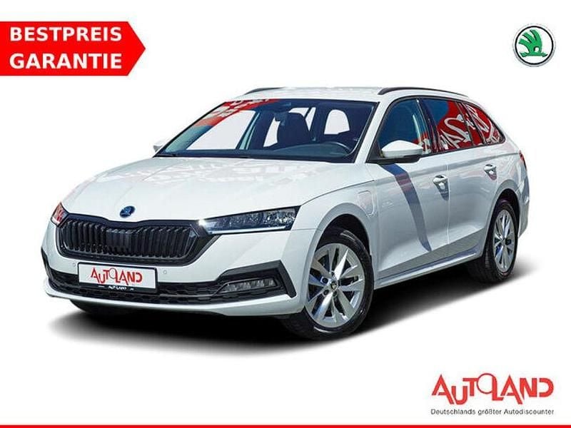 Weiß Gebraucht 2022 Skoda Octavia Ambition Kombi | 25.990 € (Fairer Preis) - Bild 1/4