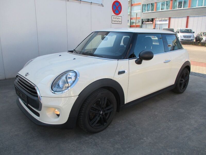 Weiß Gebraucht 2019 Mini ONE Kleinwagen | 11.570 € (Guter Preis) - Bild 1/4