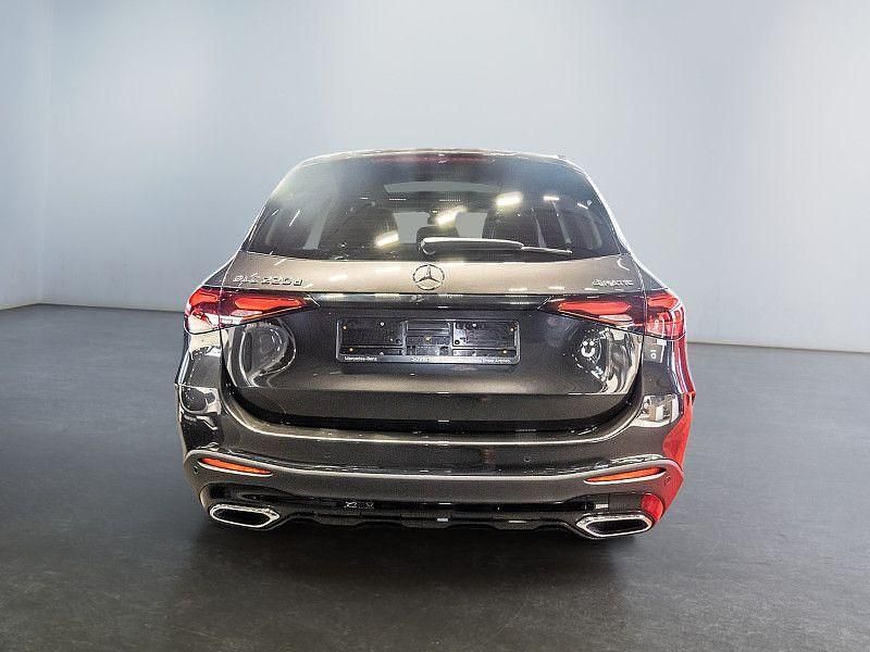 Gebraucht Mercedes GLC220 AMG 197 PS (144 kW) 2026 Grau SUV