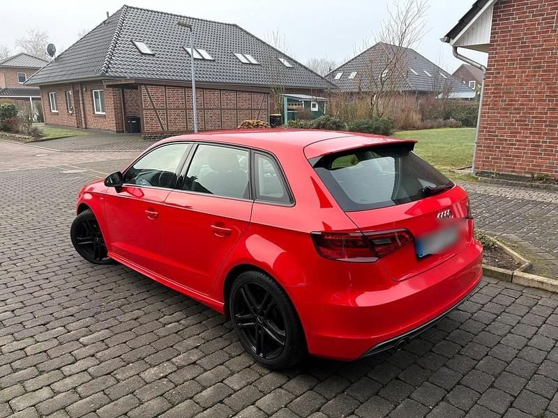 Rot Gebraucht 2014 Audi A3 Sportback S-Line Kleinwagen | 12.500 € (Fairer Preis) - Bild 1/4