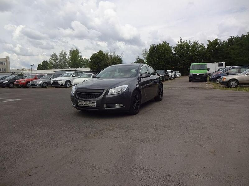 Gebraucht Opel Insignia Basis 116 PS (85 kW) 2009 Grau Limousine