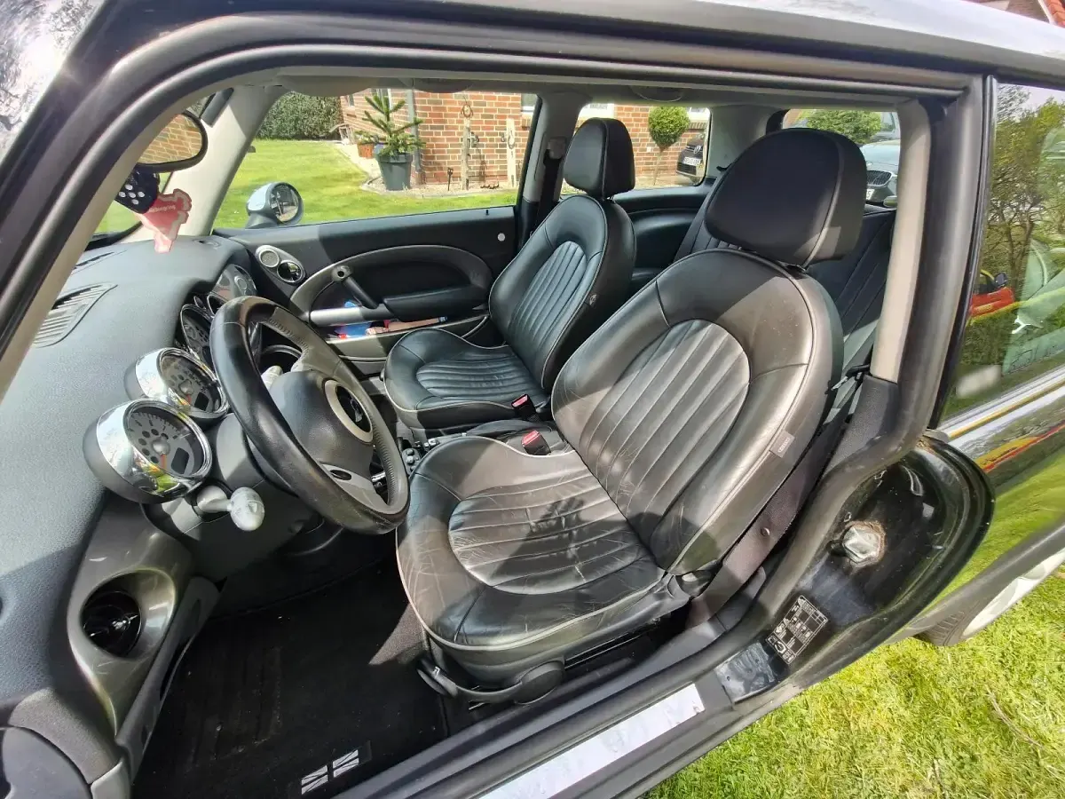 Second-hand Mini Cooper S 170 CP (125 kW) 2005 Negru Hatchback