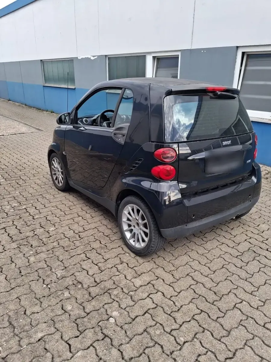 Gebraucht Smart ForTwo Coupé 61 PS (44 kW) 2012 Schwarz Coupé