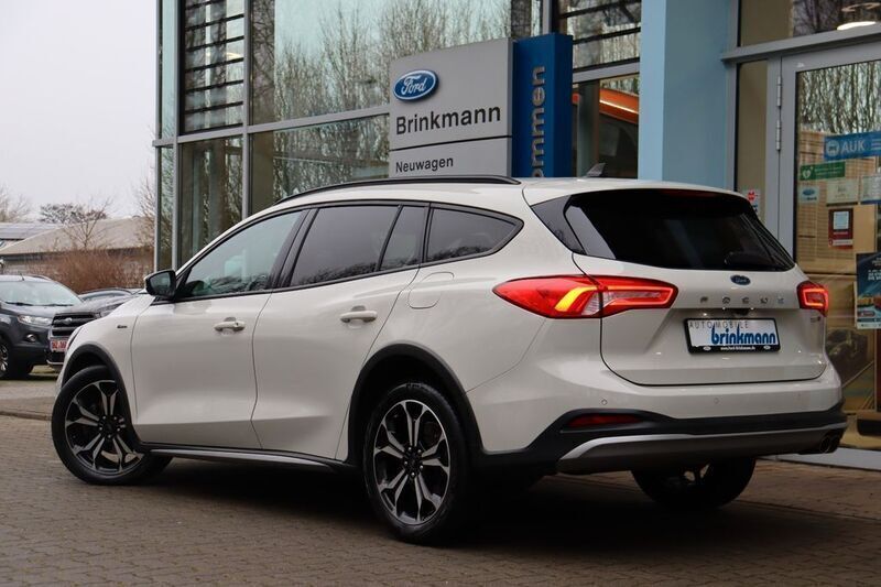 Usata Ford Focus Active 155 CV (114 kW) 2020 Bianco Berlina