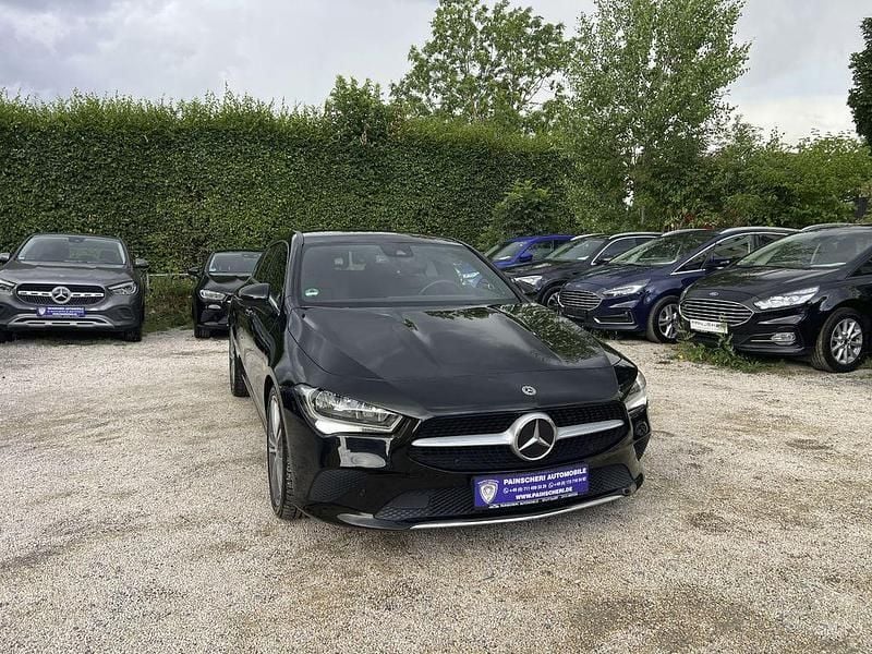 Schwarz Gebraucht 2021 Mercedes CLA220 Progressive Limousine | 23.779 € (Guter Preis) - Bild 1/4
