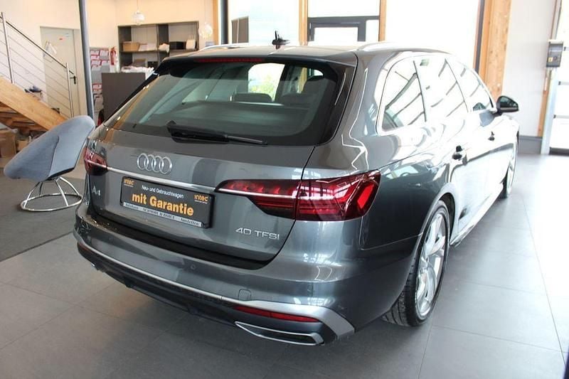 Gebraucht Audi A4 S-Line 204 PS (150 kW) 2022 Grau Kombi