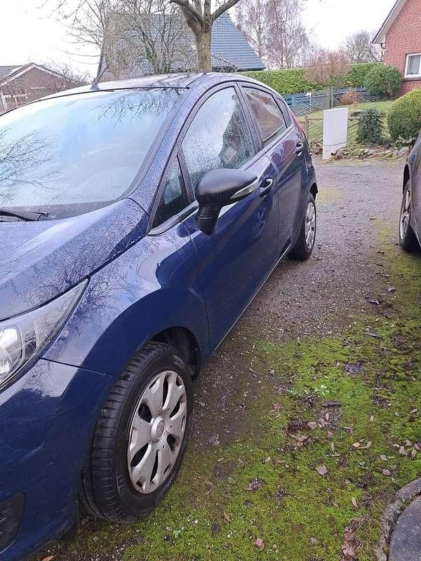 Gebraucht Ford Fiesta Trend 60 PS (44 kW) 2015 Limousine