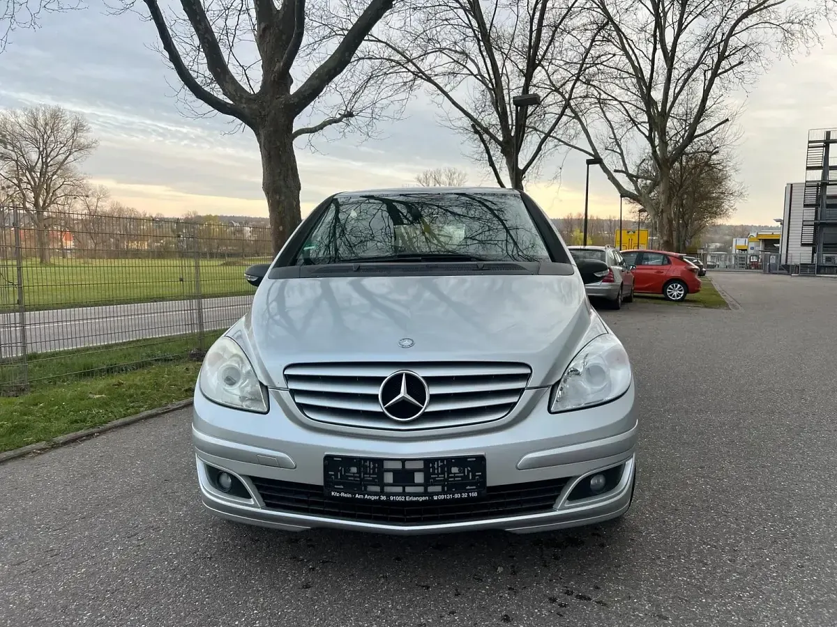 Gebraucht Mercedes B170 116 PS (85 kW) 2006 Silber Van / Kleinbus