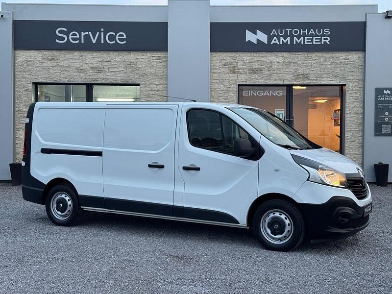 Weiß Gebraucht 2015 Renault Trafic Komfort Van | 7.600 € (Guter Preis) - Bild 1/4