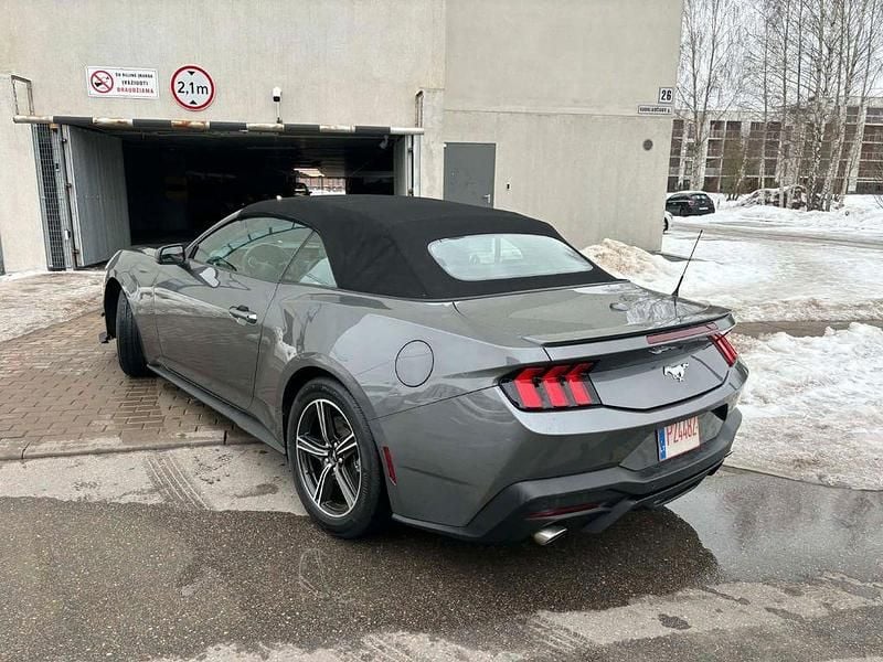 Gebraucht Ford Mustang 324 PS (238 kW) 2024 Grau Cabrio