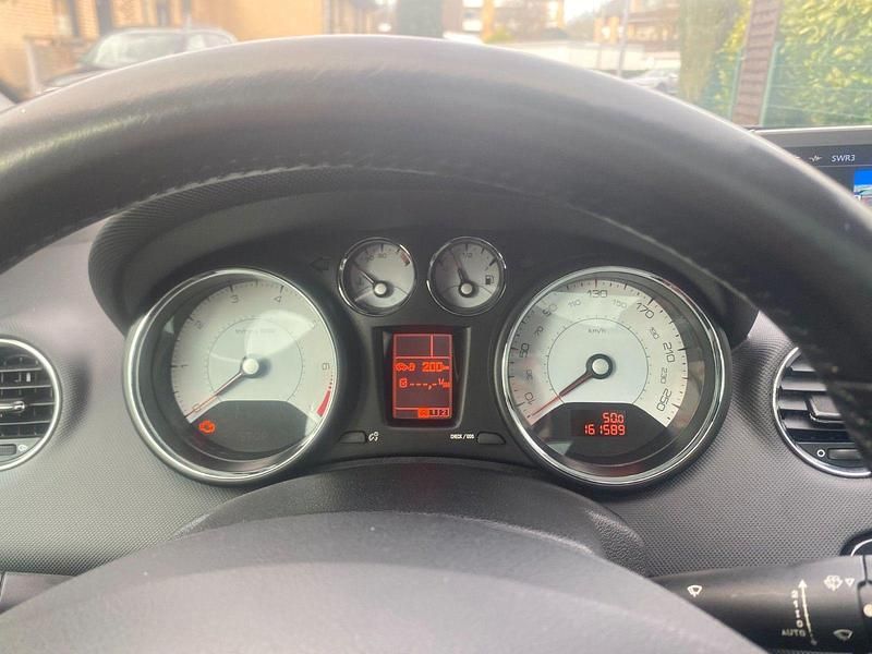 Gebraucht Peugeot 308 SW 120 PS (88 kW) 2012 Weiß Kombi