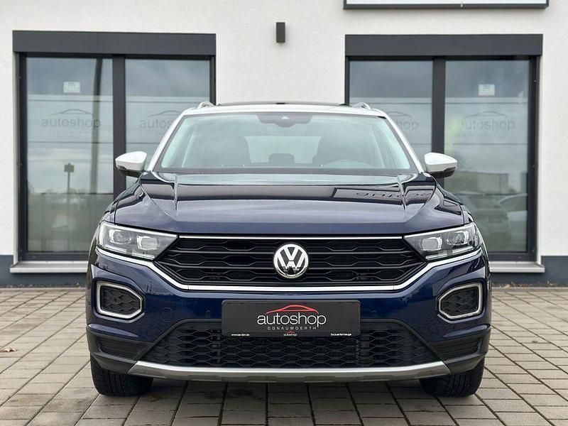 Second-hand VW T-Roc 150 CP (110 kW) 2019 Albastru SUV