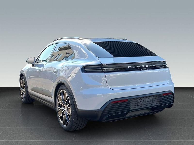 Neu Porsche Macan 300 kW (408 PS) 2026 Grau SUV