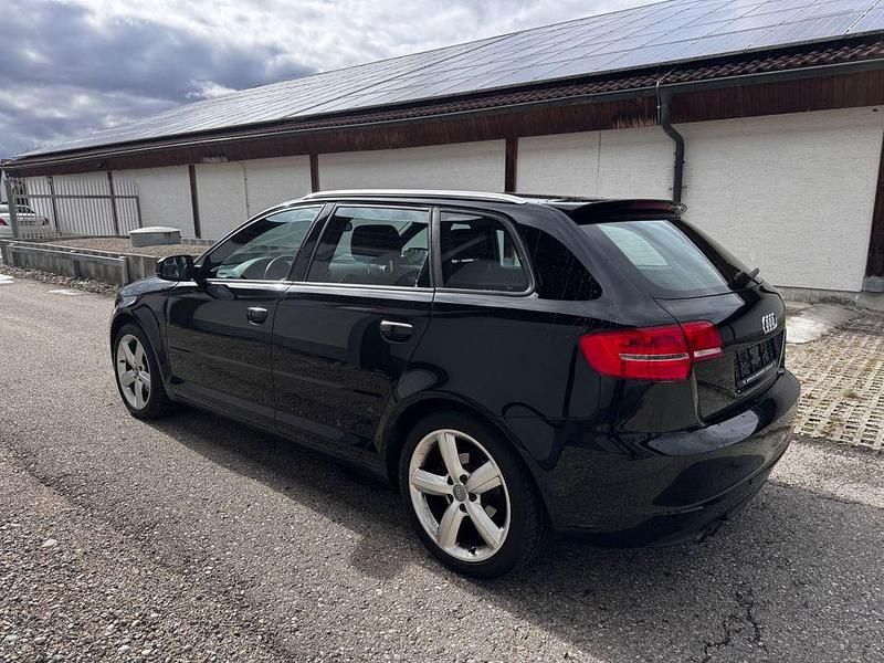 Używany Audi A3 S-Line 125 KM (91 kW) 2010 Czarny Hatchback