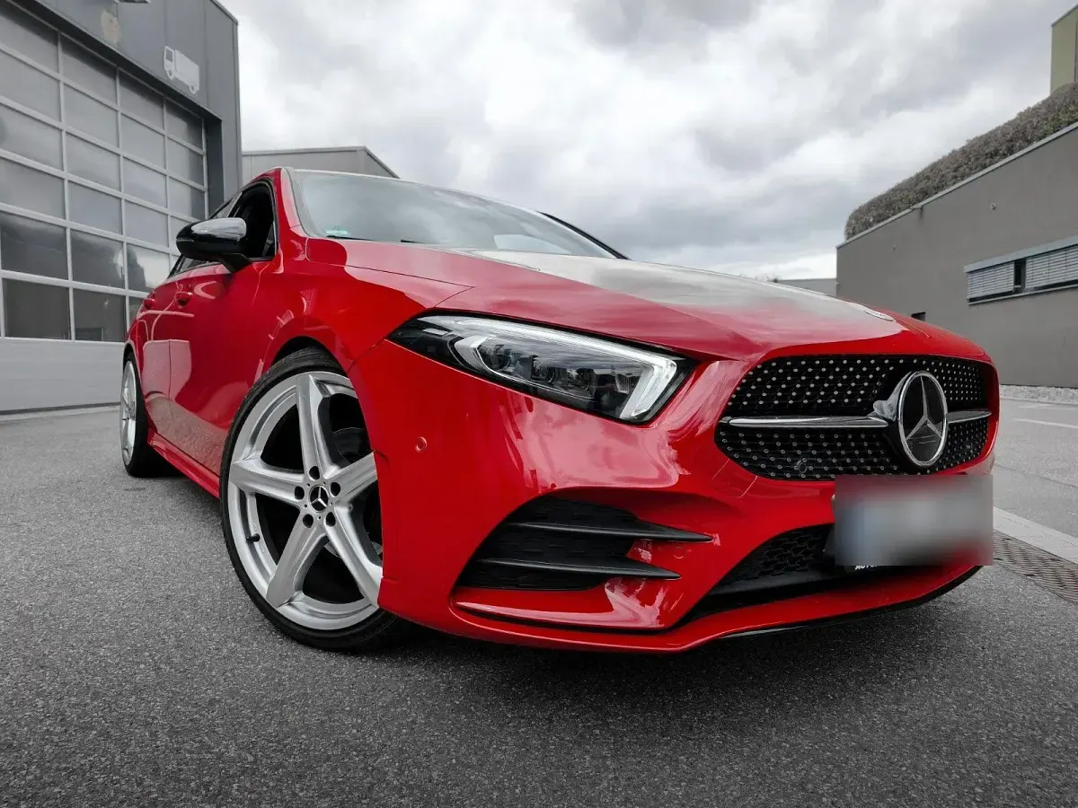 Gebraucht Mercedes A200 AMG 163 PS (119 kW) 2019 Rot Kleinwagen
