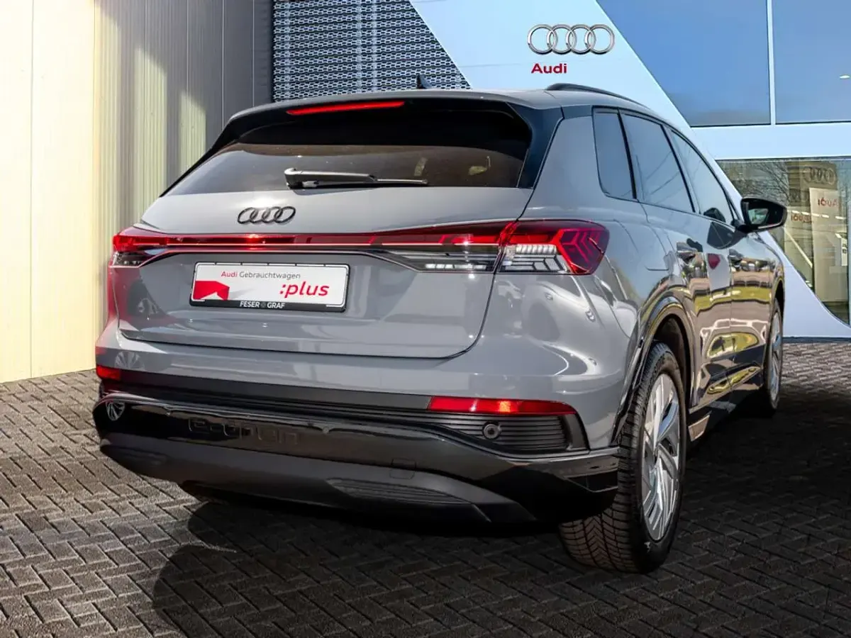 Gebraucht Audi Q4 e-tron Ambiente 210 kW (286 PS) 2025 Kieselgrau SUV